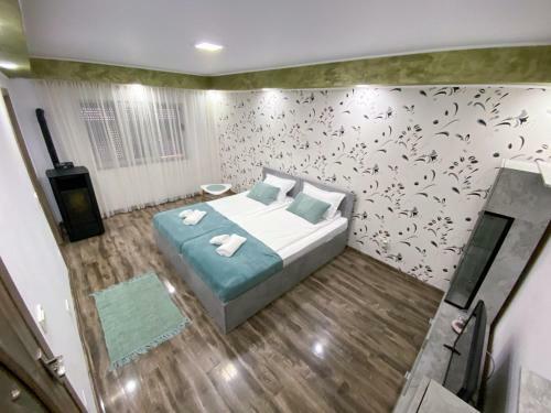 �ntreaga Locuin??: Apartament La Malul Dun?rii
