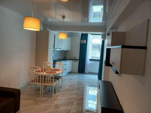 Ray Apartment - Mamaia Nord Beachfront