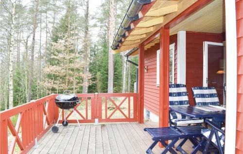 Two-bedroom Holiday Home In Knared