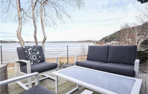Nice Home In Kode With Wifi And 2 Bedrooms