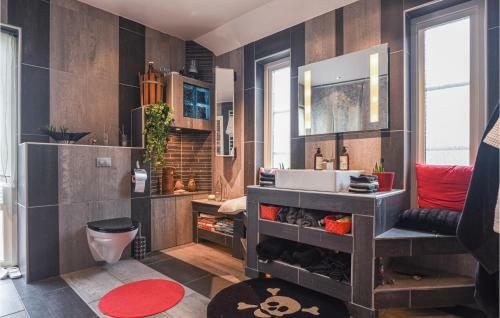 Amazing Home In Kode With Wifi And 3 Bedrooms