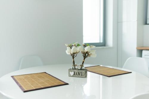 Twin Mamaia Apartments
