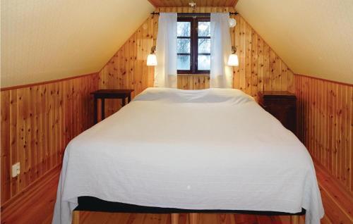 Two-bedroom Holiday Home In Lovestad