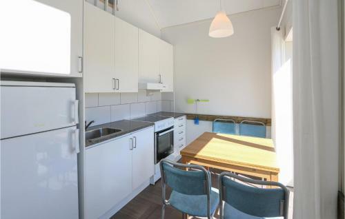 Stunning Home In L�ttorp With Wifi And 3 Bedrooms