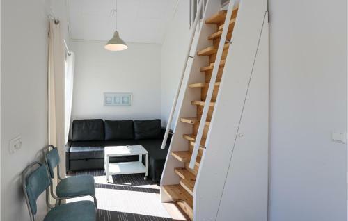 Stunning Home In L�ttorp With Wifi And 3 Bedrooms