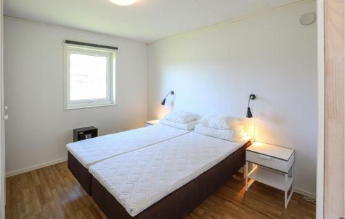 Stunning Home In L�ttorp With Wifi And 3 Bedrooms