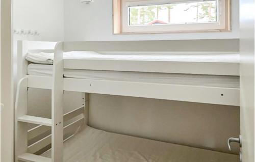 Beautiful Home In L�ttorp With Wifi And 4 Bedrooms