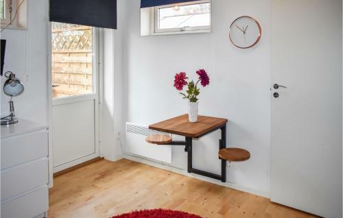 Stunning Home In Motala With Wifi And 1 Bedrooms