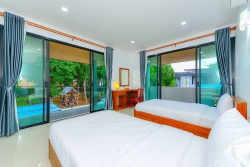 Phuket Private Pool Villa Garden View 3 Bedroom