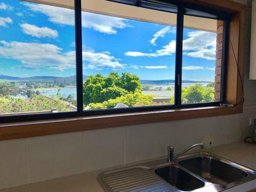 Baywatch St Helens 3 Bed 2 Bathrooms With Views