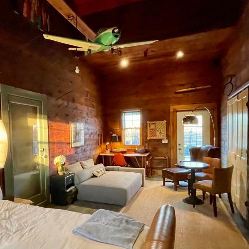 The Eddie Hotel And Farm