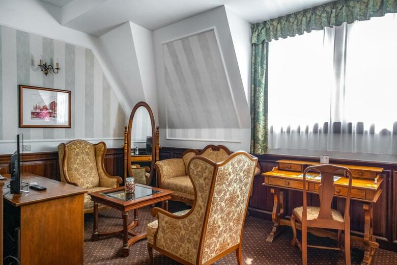 Kast�lyhotel Sasv�r Resort