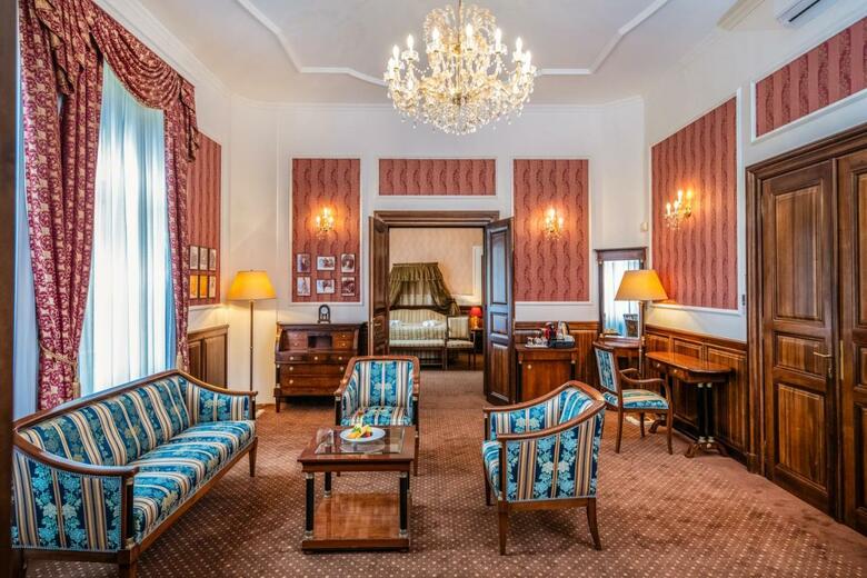 Kast�lyhotel Sasv�r Resort