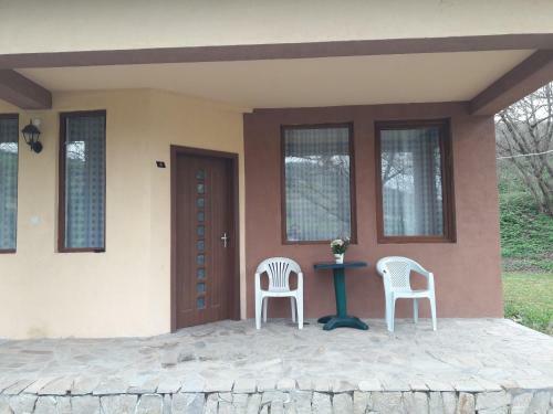 Perper?shka River Villas