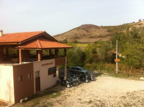Perper?shka River Villas