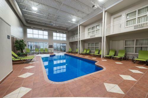 Hotel & Suites Le Dauphin