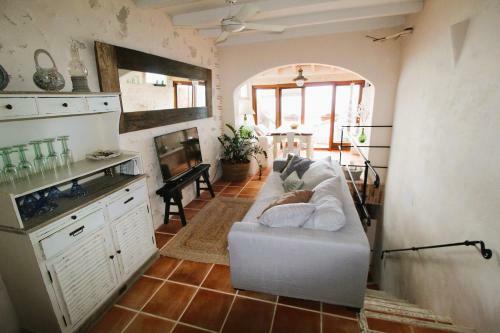 Casa De Dise�o Con Piscina Y Preciosas Vistas Al Mar