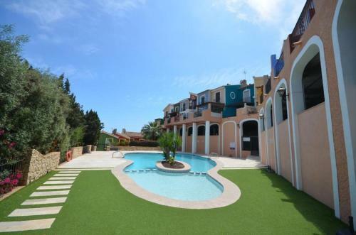 Casa De Dise�o Con Piscina Y Preciosas Vistas Al Mar