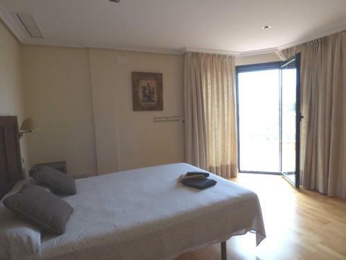 Beach Villa Torreveilla