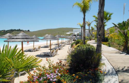 Beautiful Apartment In Alcazaba Lagoon