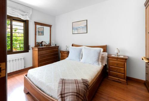 Agradable Casa Con Piscina A 5�del Mar