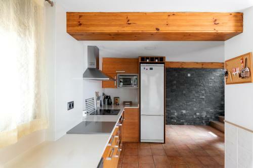 Agradable Casa Con Piscina A 5�del Mar