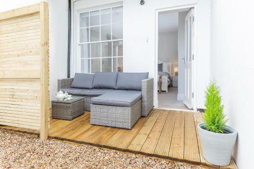 32 Evesham Road - By Luxury Apartment