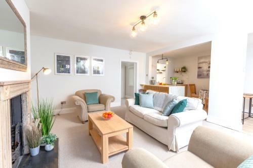 32 Evesham Road - By Luxury Apartment