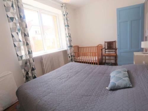 Maison B�nodet, 9 Pi�ces, 10 Personnes - Fr-1-481-116