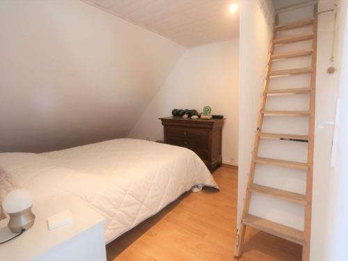 Maison B�nodet, 9 Pi�ces, 10 Personnes - Fr-1-481-116
