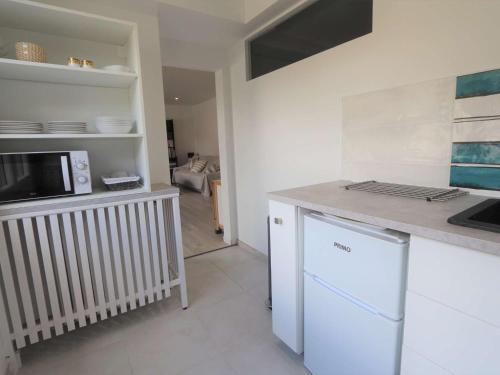 Maison B�nodet, 9 Pi�ces, 10 Personnes - Fr-1-481-116