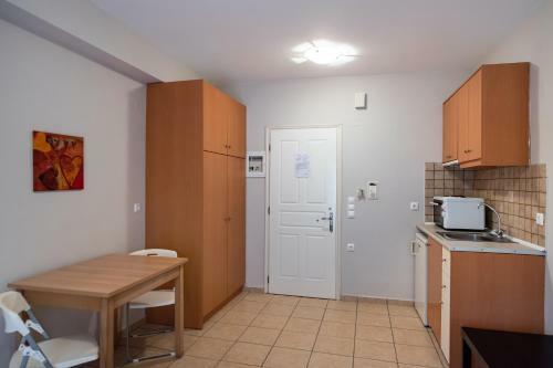 Nick's Studios & Apartments