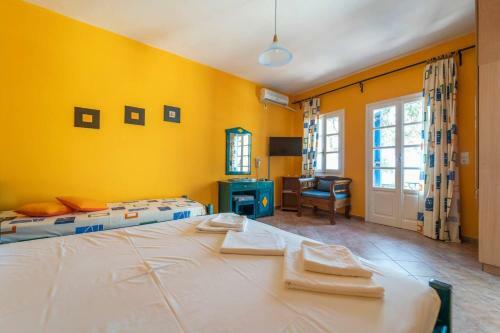 Santorious Flower Covered Apartment