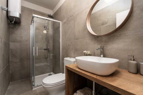 Hostal Premium Holiday House 9
