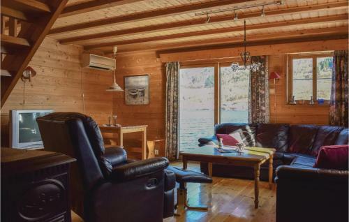 Two-bedroom Holiday Home In Olensvag