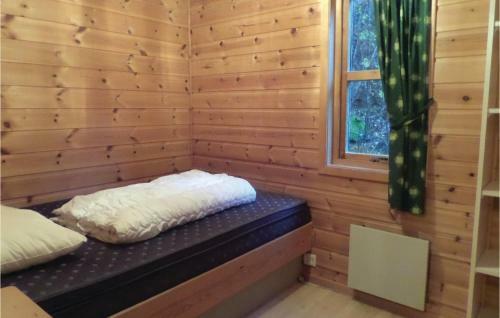 Two-bedroom Holiday Home In Vallavik