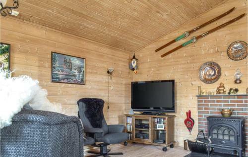 Beautiful Home In Vikes� With 3 Bedrooms