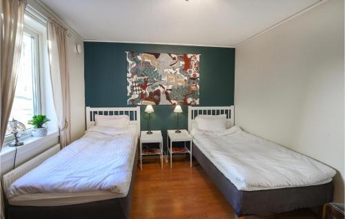 Stunning Home In �dsm�l With Wifi And 3 Bedrooms