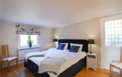 Stunning Home In �dsm�l With Wifi And 3 Bedrooms