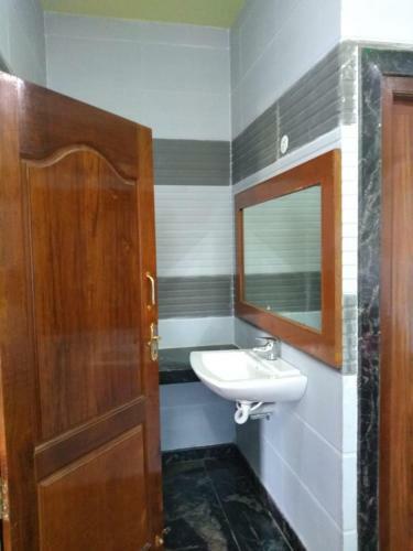 Hostal Yuga Guest House