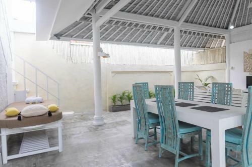 The Palm Villas Legian