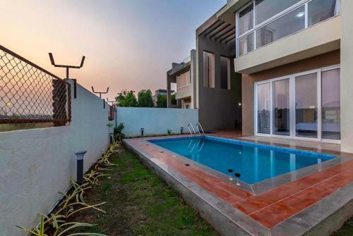 Villa Tripvil - Mountainside Retreat