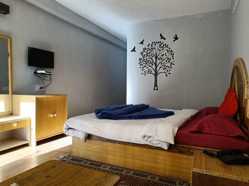 Hotel Marley's Hut