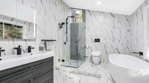 The Wahroonga Oasis Hosted By Labode Accommodation