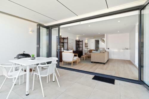 Coastal On Curtis Beach House