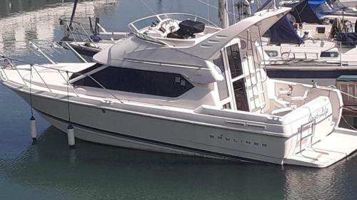Delightful 6 Berth Boat In Cowes