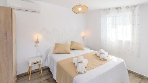 Finca Las Ca�as C�mpeta By Ruralidays
