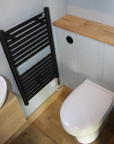Sanford Escapes - Shepherds Hut & Hot Tub