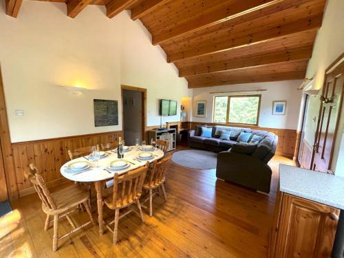 Pass The Keys Beautiful 3br Lodge - Stunning Beach And Golf Location
