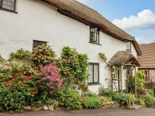 Rose Cottage In Holcombe
